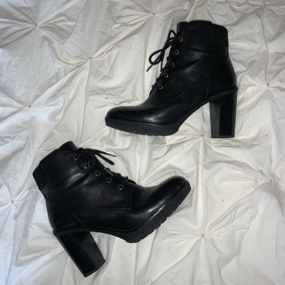 michael kors black booties